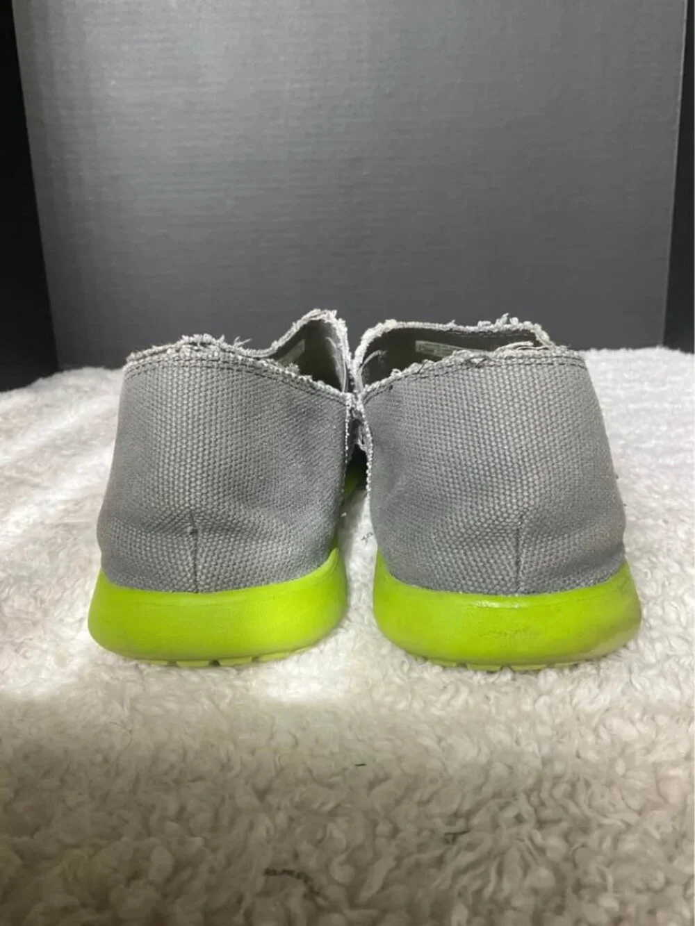CROCS lightweight canvas
